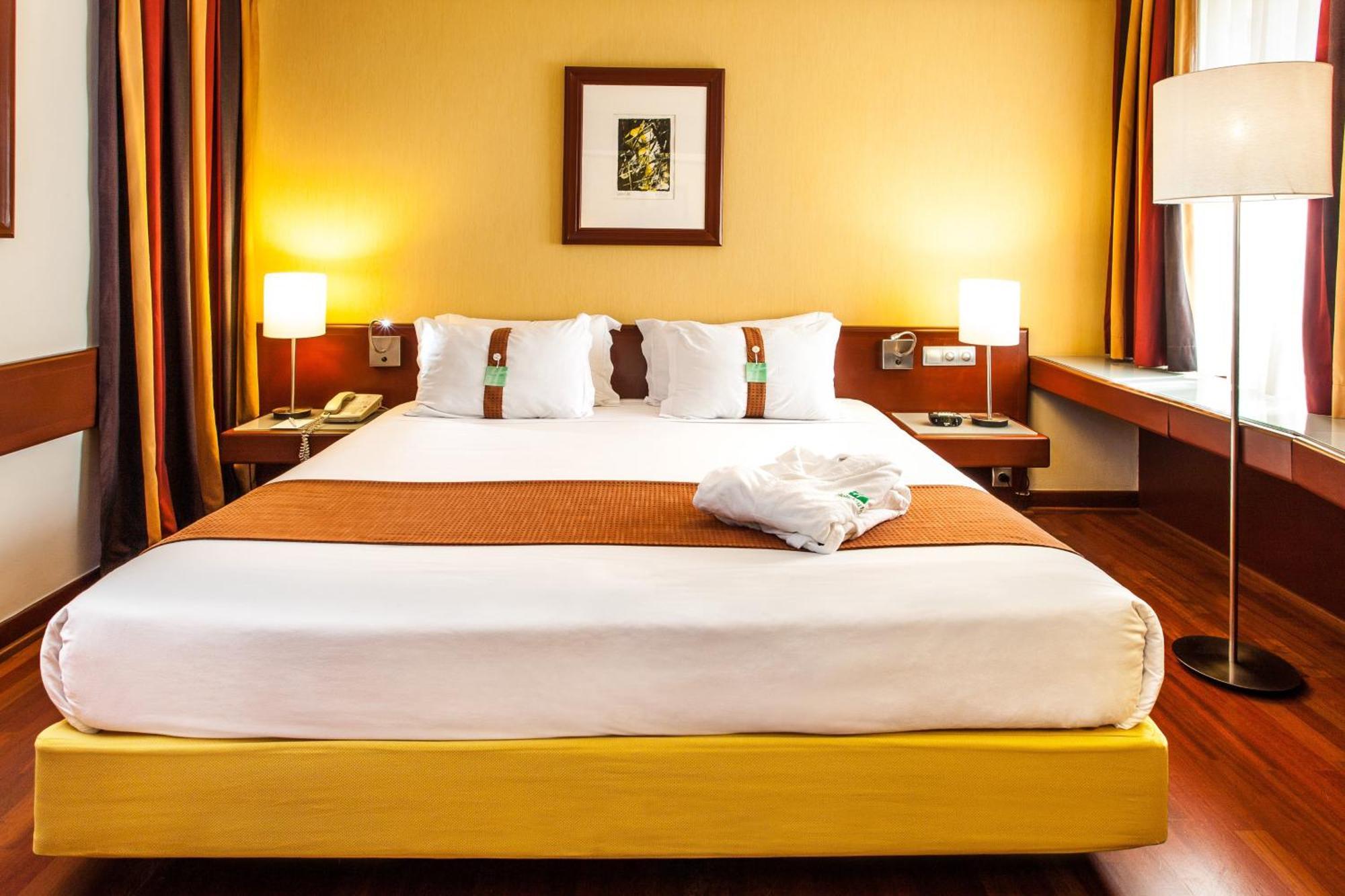 Lisbon-continental By Ihg Lissabon